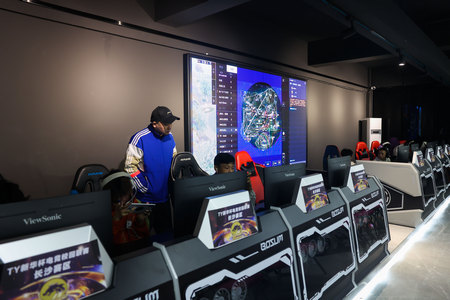 ƽӢȫ羺ս ɳ»ѪĻ