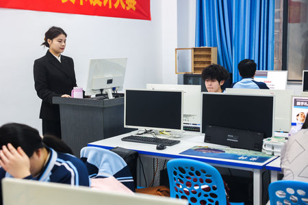 ��ɳ�»��۽���ҵָ�� ����ѧ��ְ�� ����һ����