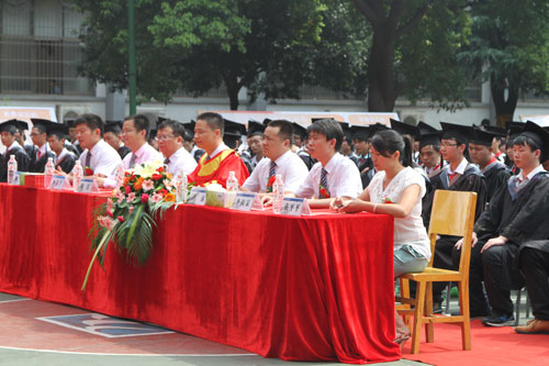 8Ժ쵼ҵӰ.jpg
