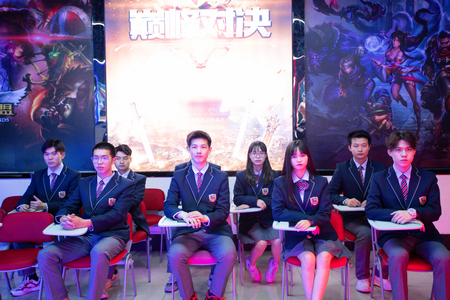 ҫഺʶߡ|2022ӭˡ»Уʵ羺Ѫս