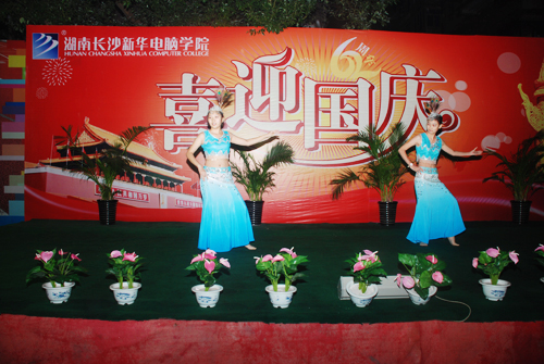 傣族舞《竹林蔓舞》1.jpg