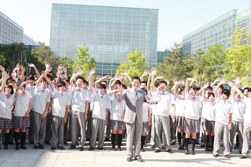 来新华学IT,敲响幸福之门.jpg