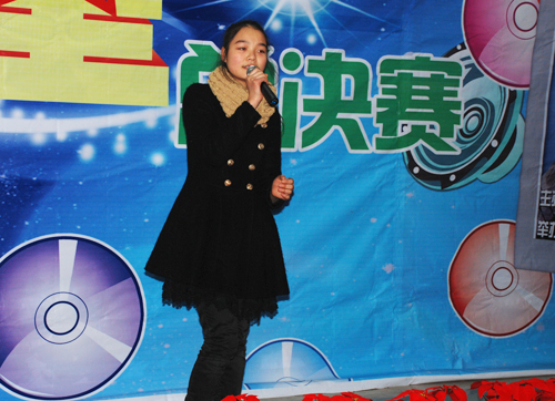 8刘纯为大家带来一首《勇气》.jpg