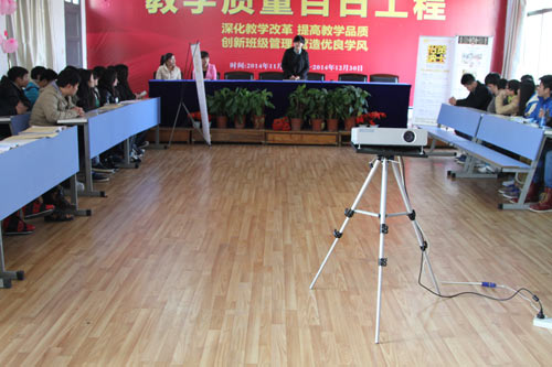 皇家施华洛招聘会现场.jpg