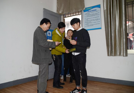 QQ截图2015032510380411.jpg