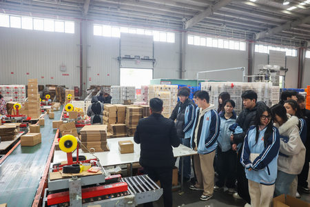 1772505019283110.jpg ES7A5946.jpg