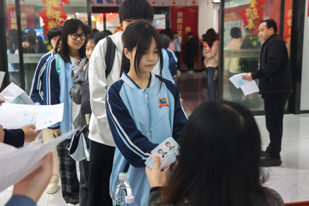 1776303453425710.jpg ES7A9178.jpg