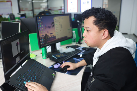 1776330294153589.jpg ES7A9521.jpg